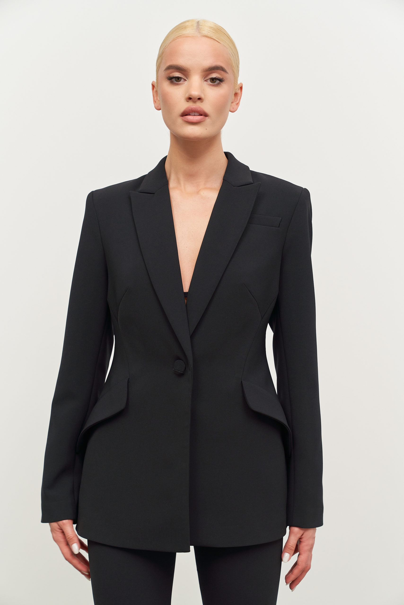 Waisted crepe blazer - BLACK 